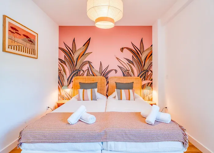 The Pink Palm By Amazing Madeira Funchal (Madeira)