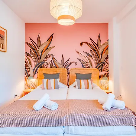 The Pink Palm By Amazing Madeira Funchal (Madeira)
